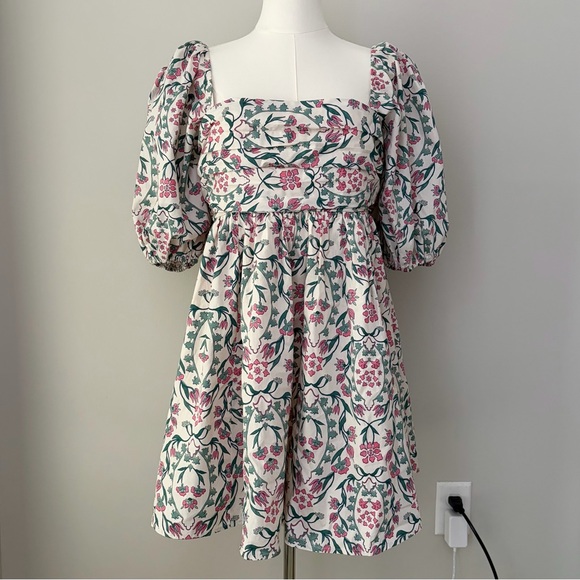 Abercrombie & Fitch Dresses & Skirts - Abercrombie & Fitch Floral Patterned Emerson Mini Dress